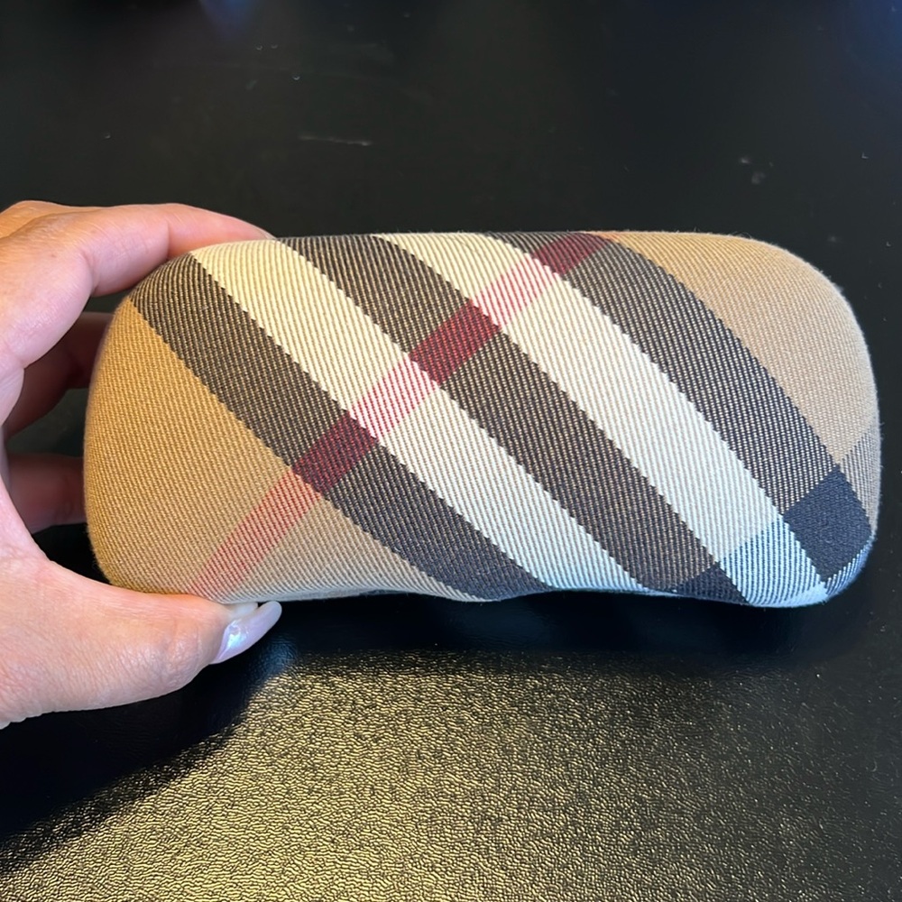 Burberry Glasses Case Nova Plaid Black Interior